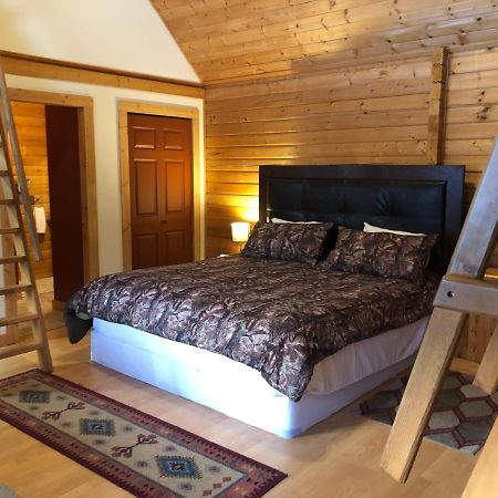 Camels Hump Guest Ranch Lumby Eksteriør bilde