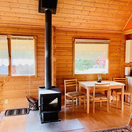 Camels Hump Guest Ranch Lumby Eksteriør bilde